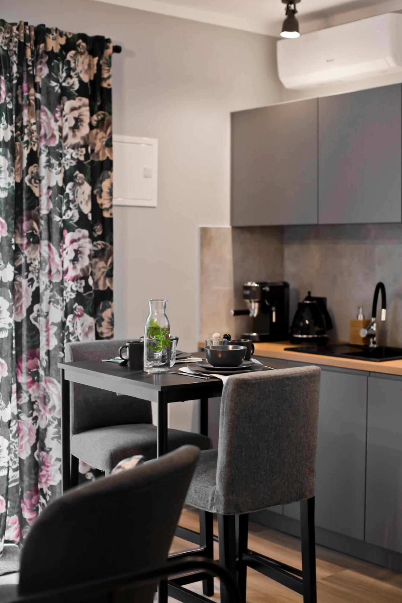 Balaton Apartamenty Тшебіня Екстер'єр фото