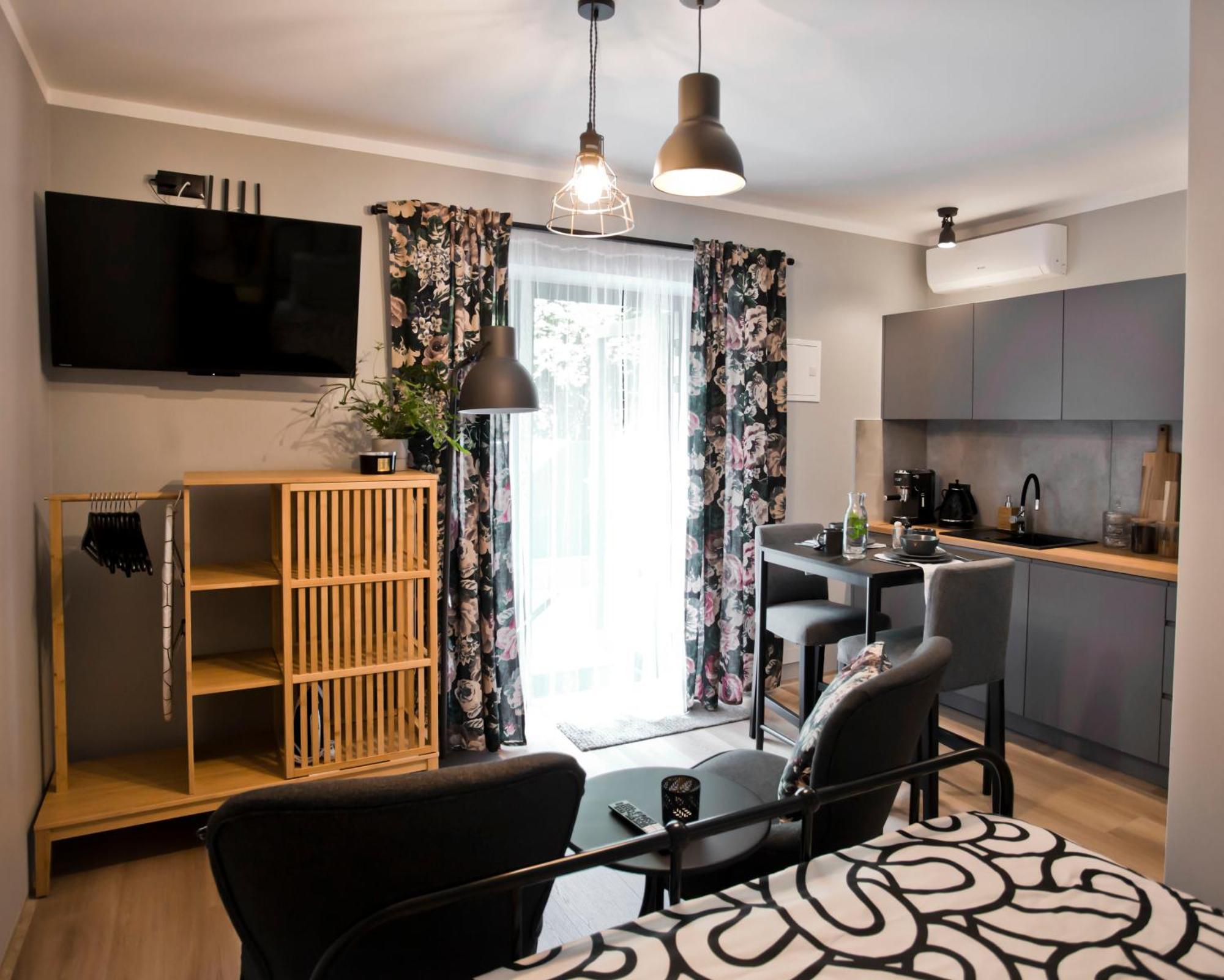 Balaton Apartamenty Тшебіня Екстер'єр фото